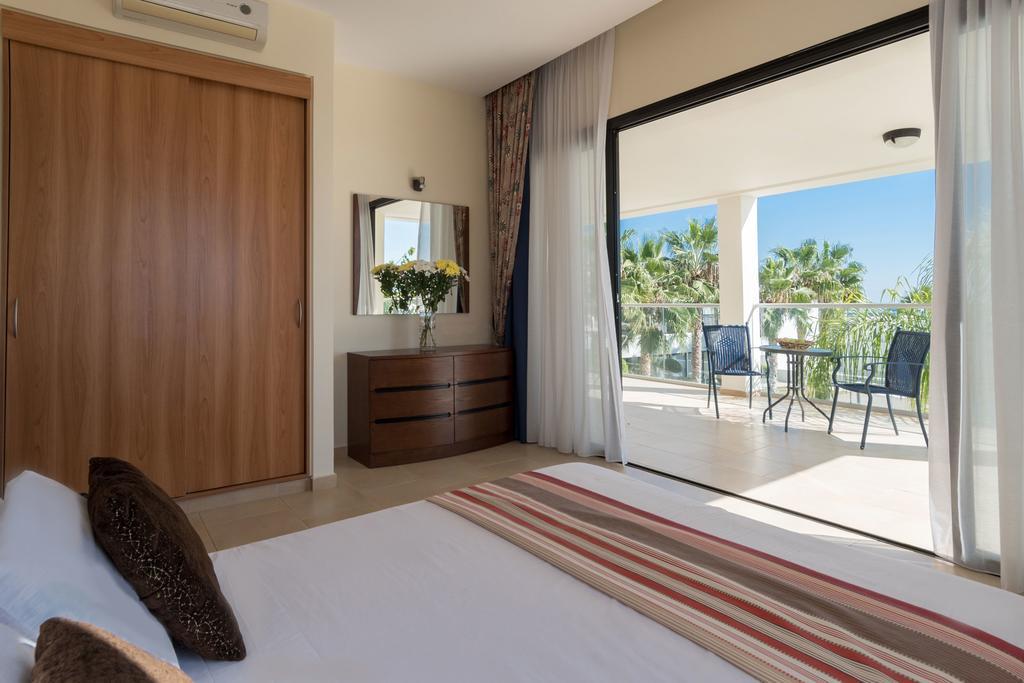 Royal Blue Hotel & Spa Paphos Luaran gambar