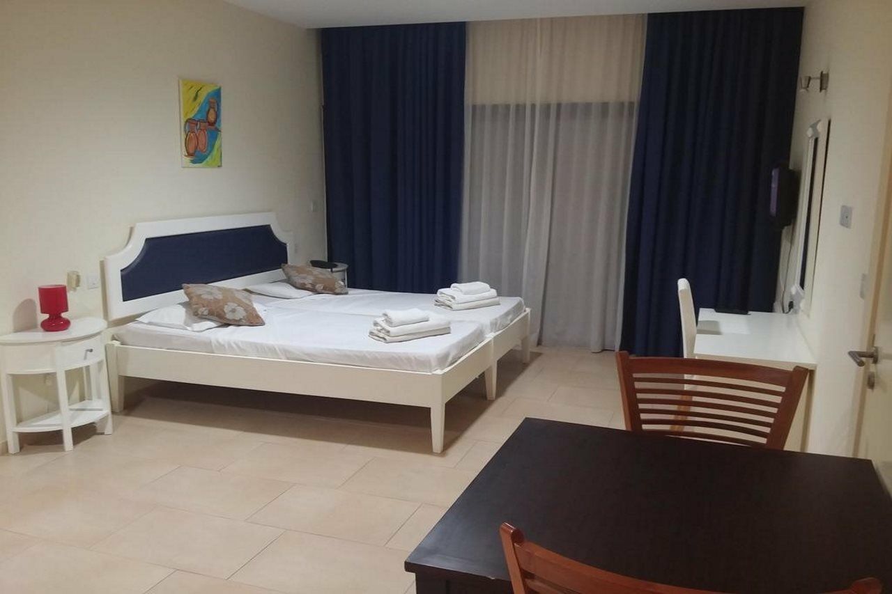 Royal Blue Hotel & Spa Paphos Luaran gambar