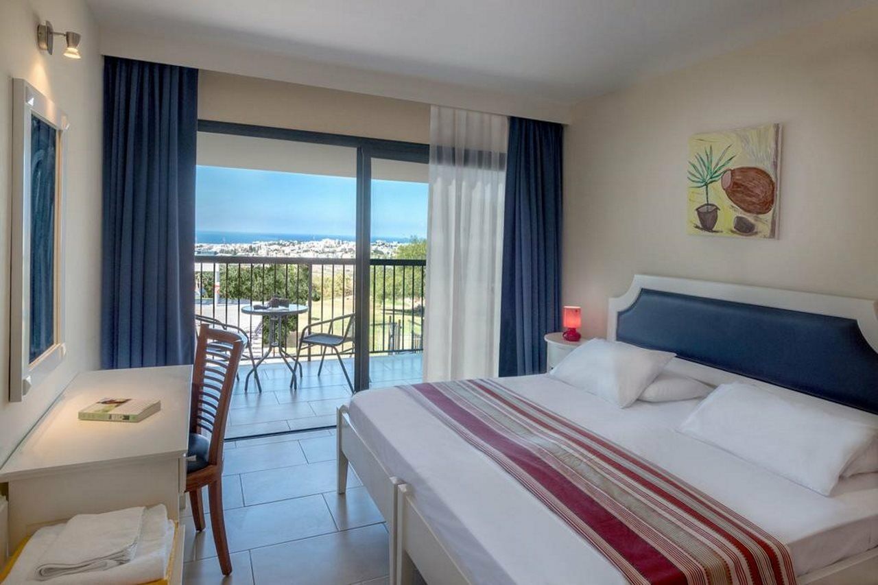 Royal Blue Hotel & Spa Paphos Luaran gambar